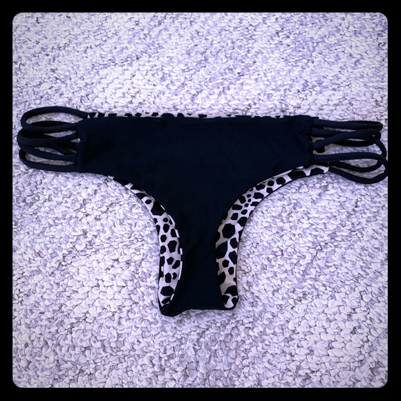 Kalokini Reversible Bikini Bottom - Picture 4 of 4